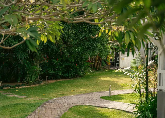 Beau Vallon Bungalows Pensjonat 3*