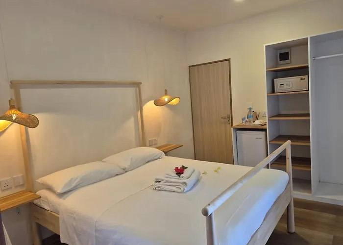 Beau Vallon Bungalows 3*