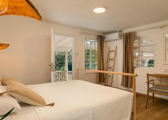 Beau Vallon Bungalows Guest house