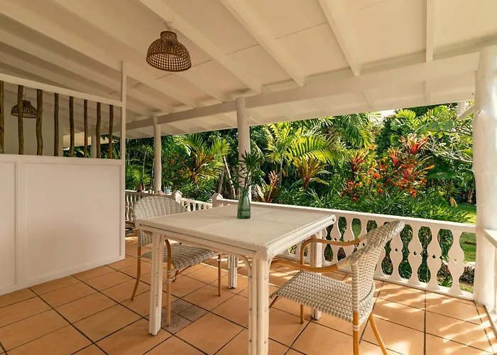 Beau Vallon Bungalows 3*