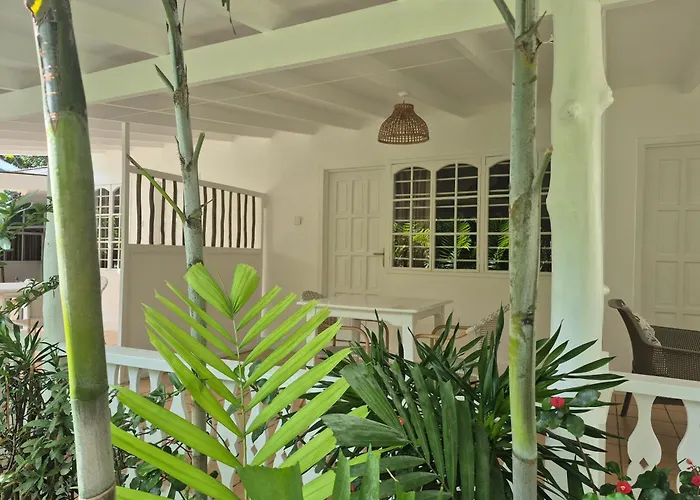 Beau Vallon Bungalows Guest house